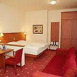 & Zarenhof Prenzlauer Berg 3*