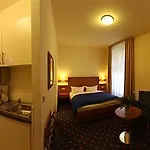 & Zarenhof Prenzlauer Berg Hotel 3*
