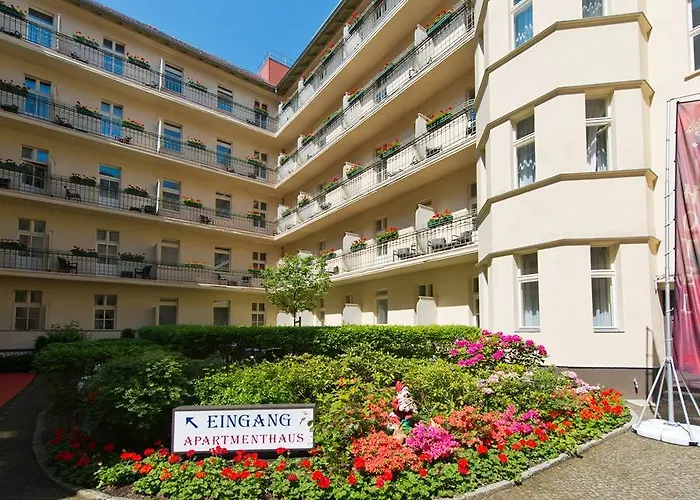 Hotel & Zarenhof Prenzlauer Berg 3*