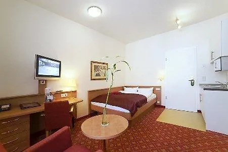 Hotel & Zarenhof Prenzlauer Berg 3*