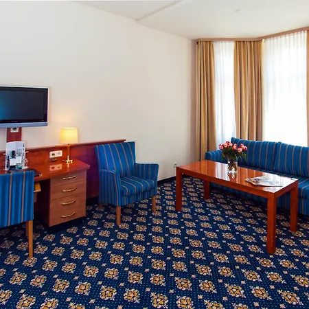 وشقق زارينهوف برينزالور بيرغ 3*