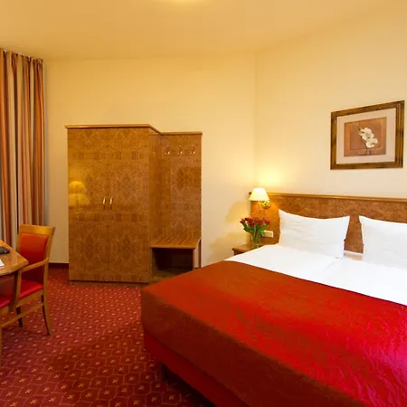 & Zarenhof Prenzlauer Berg Hotel 3*