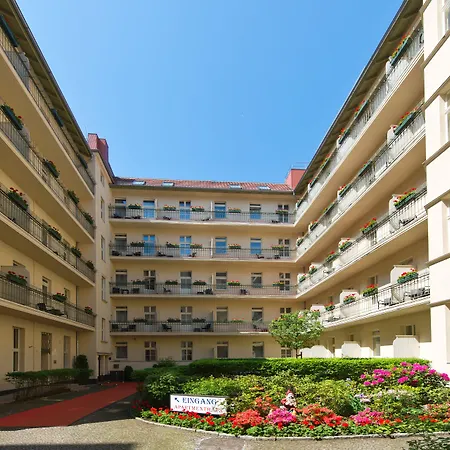 Hotel & Zarenhof Prenzlauer Berg