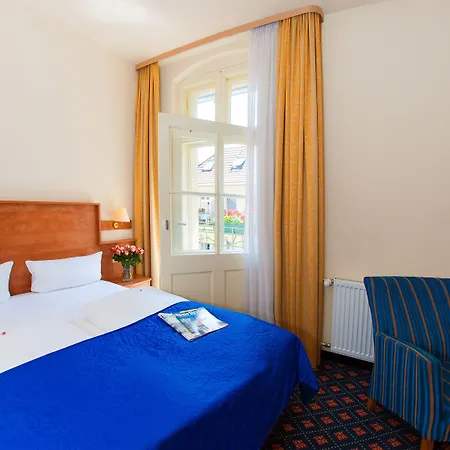 Hotel & Zarenhof Prenzlauer Berg 3*